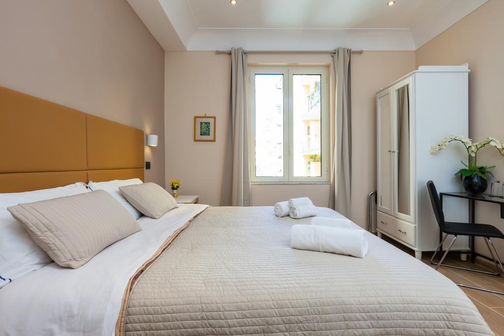 B&B Giacomino ซอร์เรนโต ภายนอก รูปภาพ